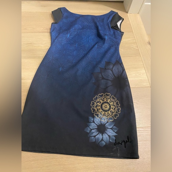 Desigual dress size M/L - Picture 2 of 7